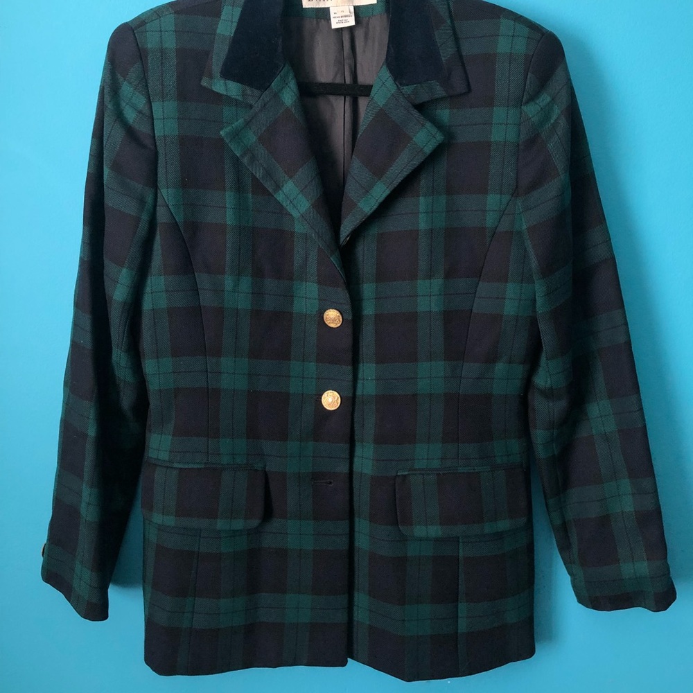 Ladies sports coat.